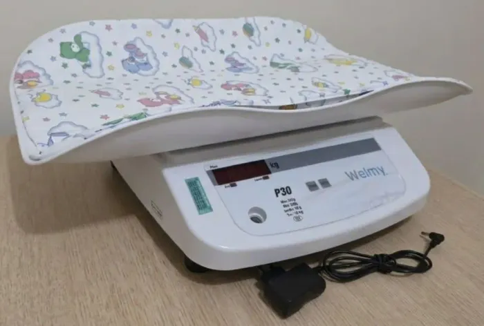 Balança Pediátrica Digital 30kg C/ Capa - Welmy Cor Branco