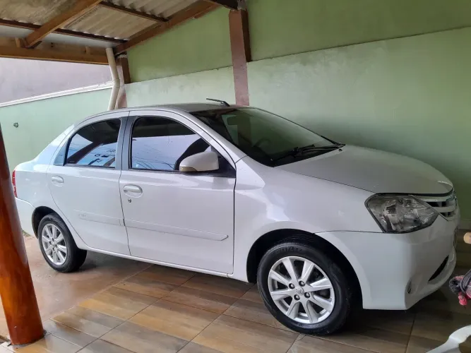 Toyota Etios XLS Sedan 1.5 Flex 16V 4P Aut. 2017