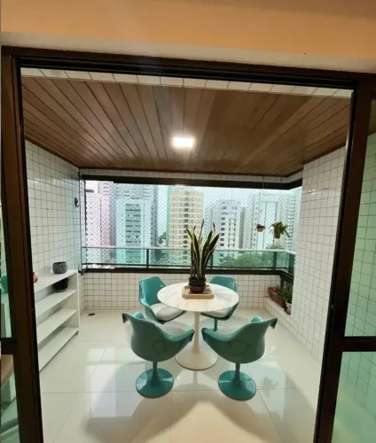 APARTAMENTO DE 155M² COM 4 SUÍTES E 3 VAGAS EM BOA VIAGEM!