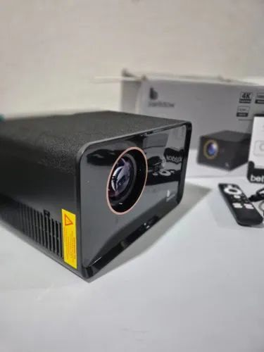 Projetor Bettdow AC1080, Full HD 1080p, 1000 ANSI Lúmens, Google TV