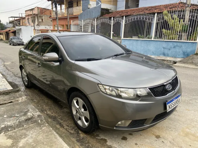 Kia Motors Cerato 1.6 16V Mec. 2011