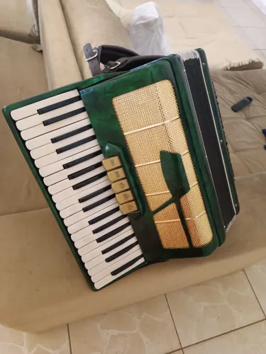 Acordeon 80 baixos 