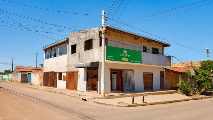 Sobrado para venda com 140 metros quadrados com 7 quartos em Pacaembu - Valparaíso de Goiá