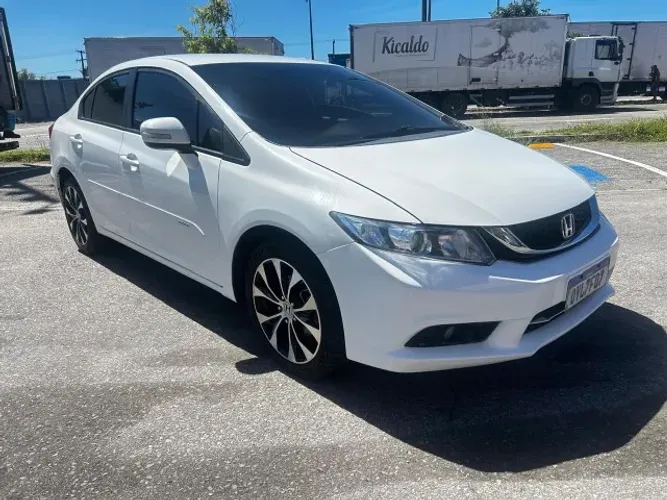 Honda Civic Sedan LXR 2.0 Flexone 16V Aut. 4P 2015