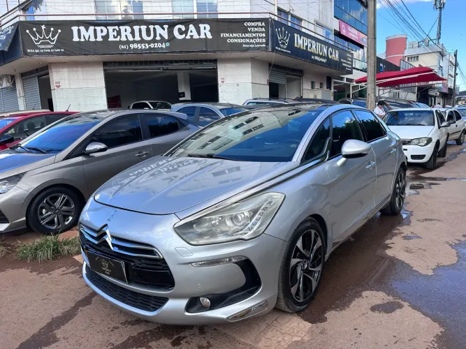 Citroen DS5 1.6 Turbo 16V 5P Aut. 2013