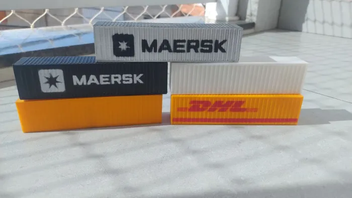 5 containers 40 pés 3D