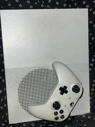 Vendo Xbox One S