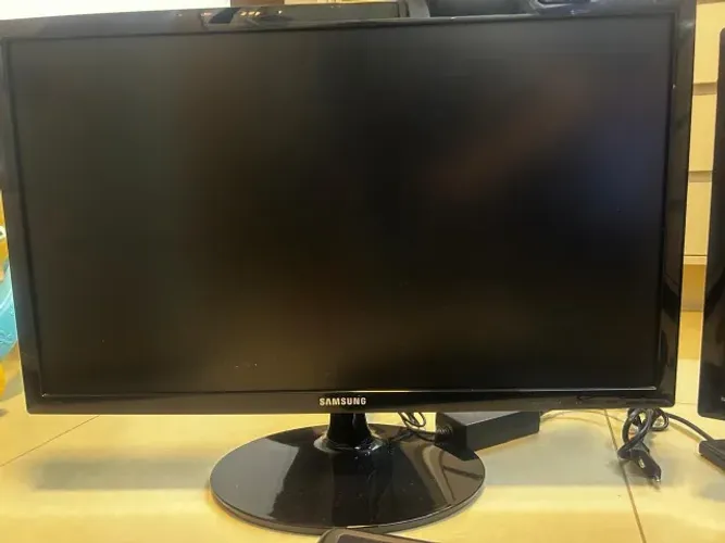 Monitor Samsung 24" Full HD
