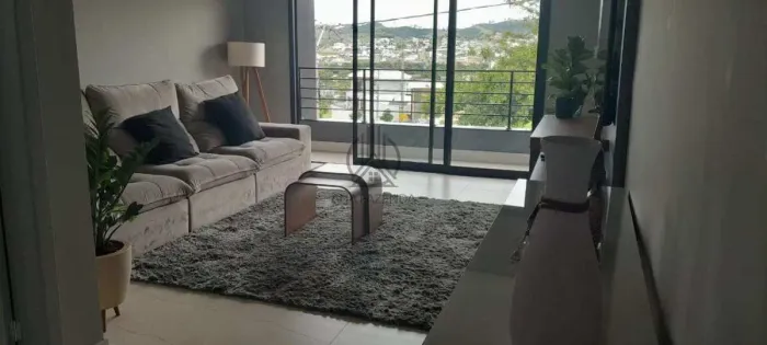 Sobrado em condomínio à venda, no Cataguá Way Norte em Taubaté, Monte Belo, com 3 quartos,