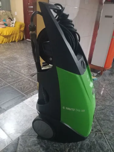 Vende se jato