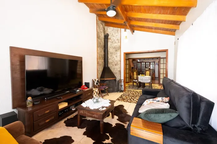 Casa à venda no Fragata, Pelotas 190 m², 3 quartos, área gourmet com 2 churrasqueiras e p