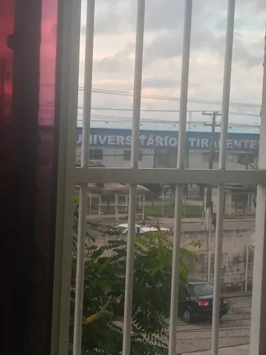 Alugo apartamento 1.200