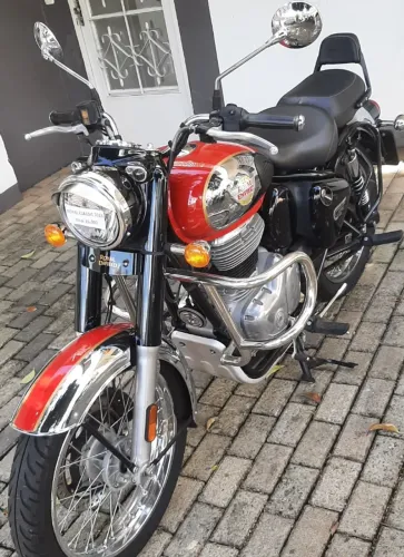 Royal 350cc Classic Chrome red