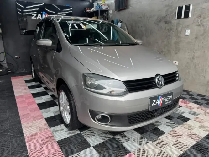 Volkswagen Fox 1.0 MI Total Flex 8V 5P 2011