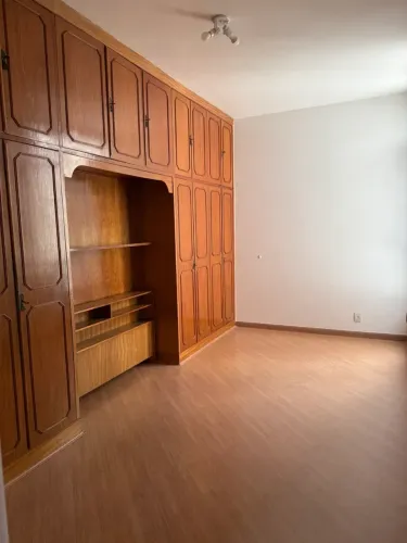 Apartamento para aluguel com 75 metros quadrados com 2 quartos