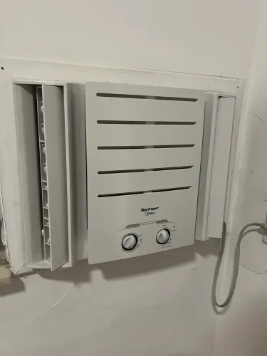Ar condicionado novo, 4 meses de uso 
