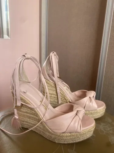 Sandália Anabela em corda peeptoe rosa