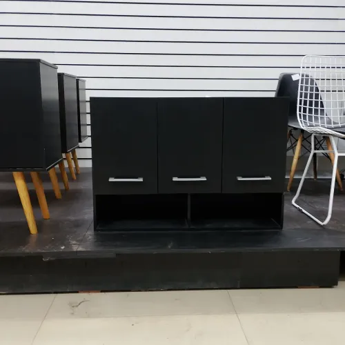 Armário Balcão Multiuso Preto com 3 Portas e Nichos