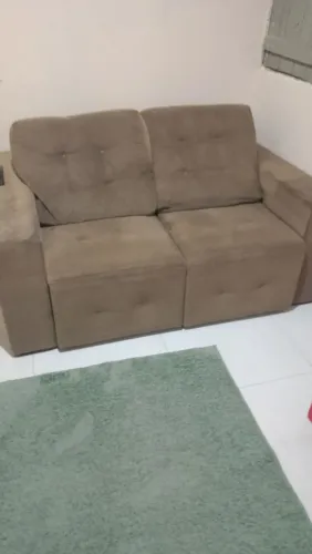 Sofá em bom estado tô vendendo pois vou mudar e n cabe no local 