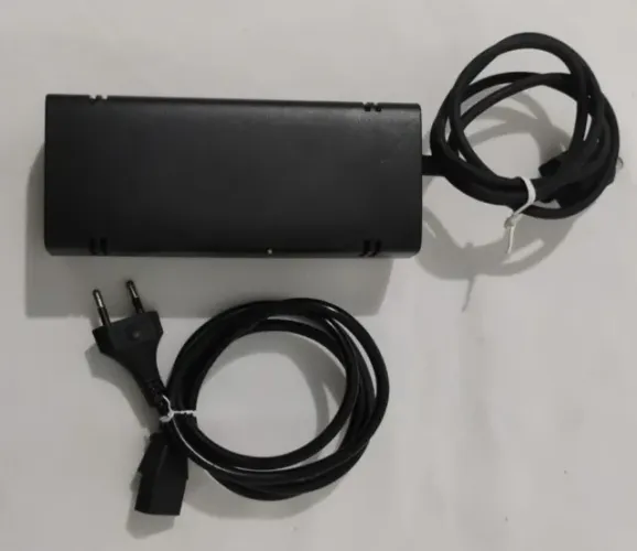 Fonte original Xbox 360 Slim