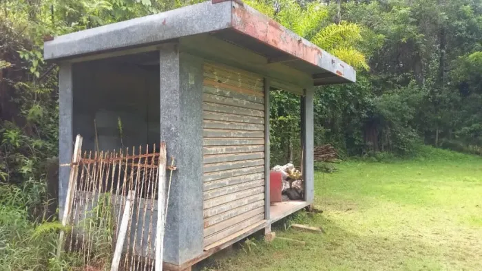 Banca conecial trailer 