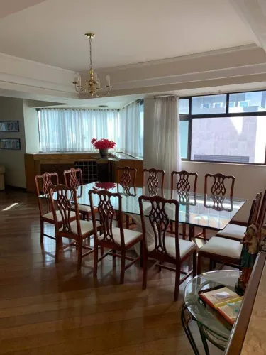 Apartamento residencial de 284 m² com 4 quartos e 3 suítes no Centro de Divinópolis