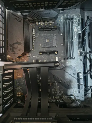 PLACA MAE B550 E GABINETE ATX + 2 Fans