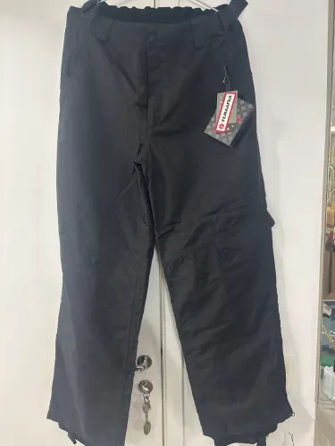 Calça marca Tijuana para frio
