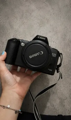 Canon EOS 500 Quartz Date | Analógica (Filme)