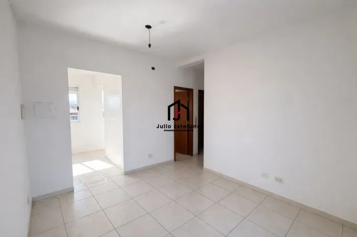 Apartamento com 2 dormitórios sendo 1 suíte no bairro Parque das Palmeiras em Pindamonhang