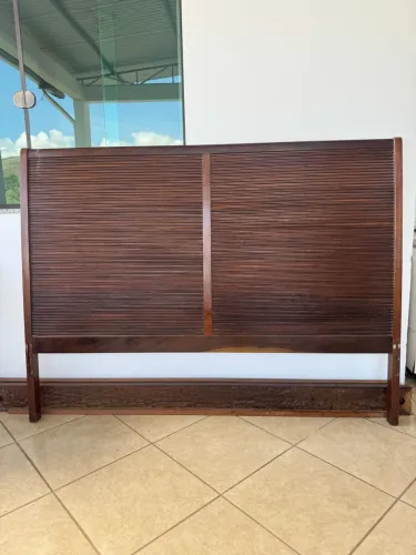 Cama de Imbuia