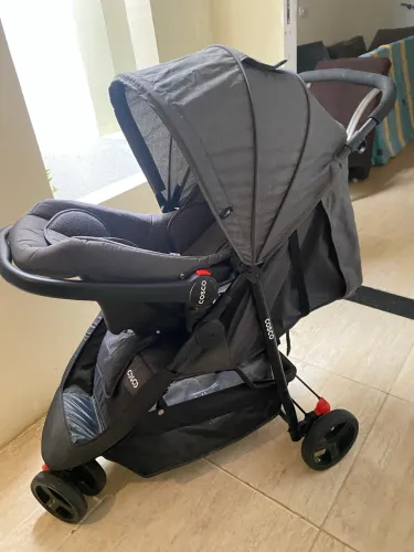 Carrinho de Bebê Cosco + Bebê Conforto