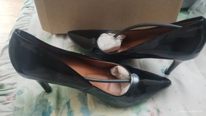 SCARPIN PRETO ( 39) NUNCA USADO