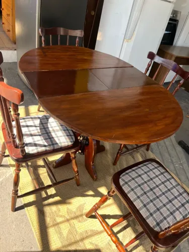Conjunto mesa 4 cadeiras antigo madeira