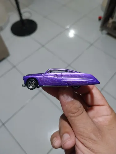 Hot Wheels Purple Passion