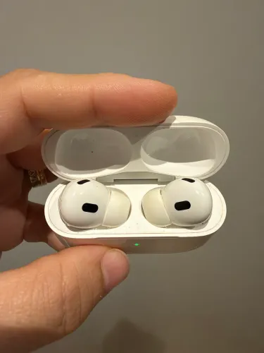 AirPods Pro (2ª Geração) - Excelente Estado | Completo na Caixa