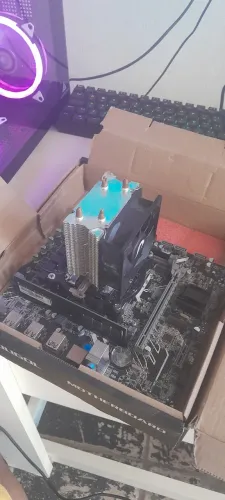 Placa mãe x99 mais processador xeon e5 2650v3 com uma memoria ram 4g, tudo novo.