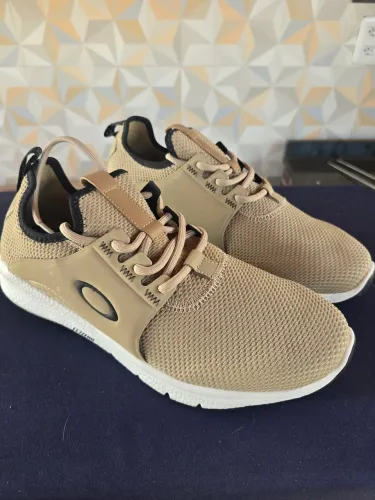 Tênis Oakley Dry Almond - Masculino