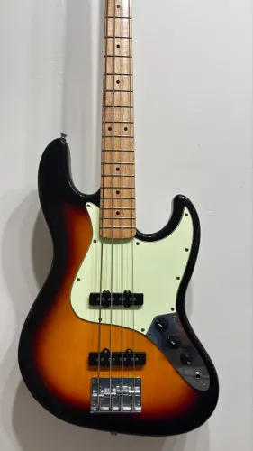 Tagima TW-73 Jazz Bass 4 Cordas - Excelente Estado