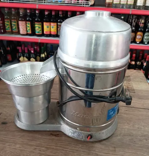 Espremedor de Laranja Industrial Marchesoni