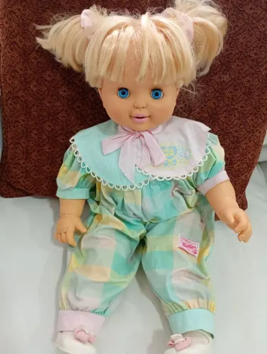 Boneca fala nenê da estrela