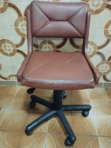 100Cadeira de escritório