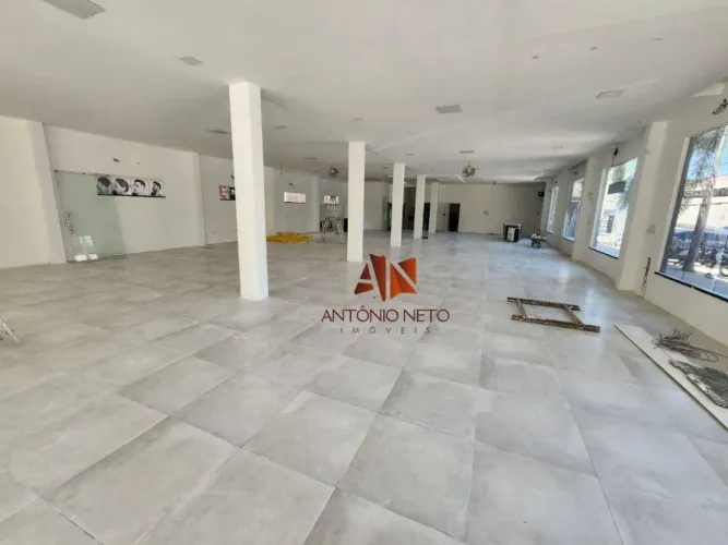 Galpão para alugar, 400 m² por R$ 8.000,00/mês - Serrinha - Fortaleza/CE