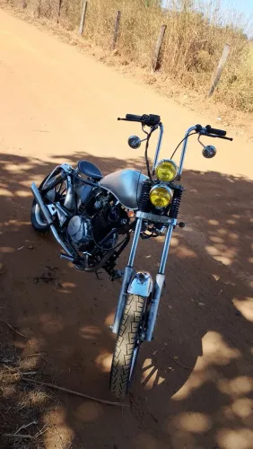 Dafra Kansas 200cc motor de estrada