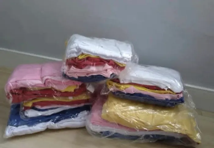 Lote de roupas novas para pet