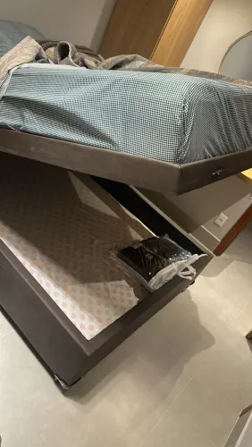 Cama e colchão