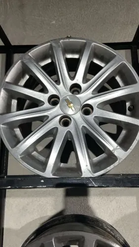 Rodas 15" GM Onix ,prisma,Montana ,spim etc 