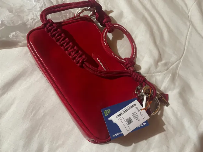 Bolsa Alexandre Pavão + Riachuelo