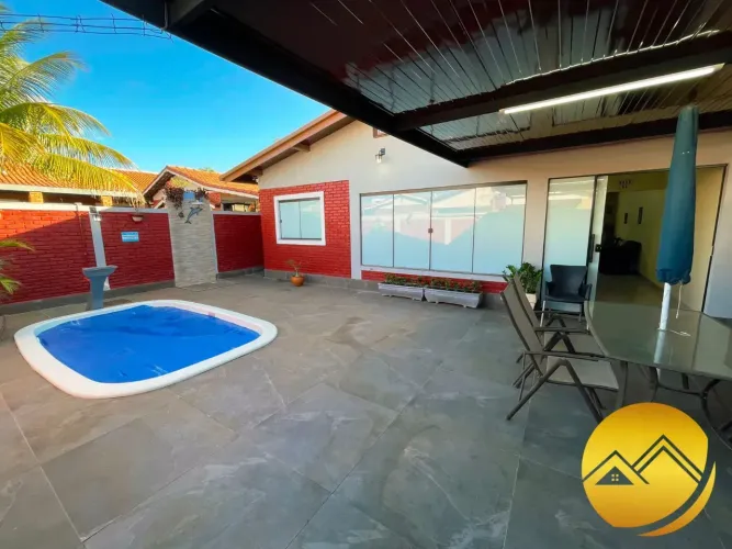 CHALÉ DE ALTO PADRÃO COM PISCINA À VENDA EM CALDAS NOVAS/GO PORTEIRA FECHADA!