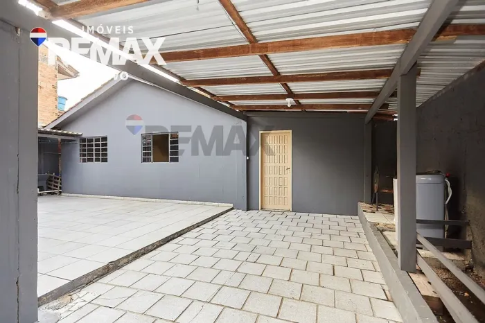 Casa Térrea no Bairro Uberaba em Curitiba